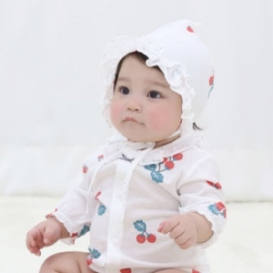 Merebe嬰兒遮陽帽-櫻桃圖案