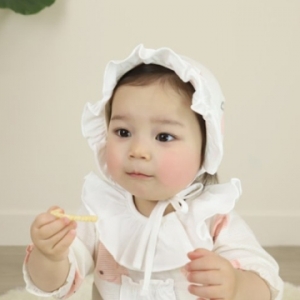 Merebe嬰兒遮陽帽-粉桃圖案